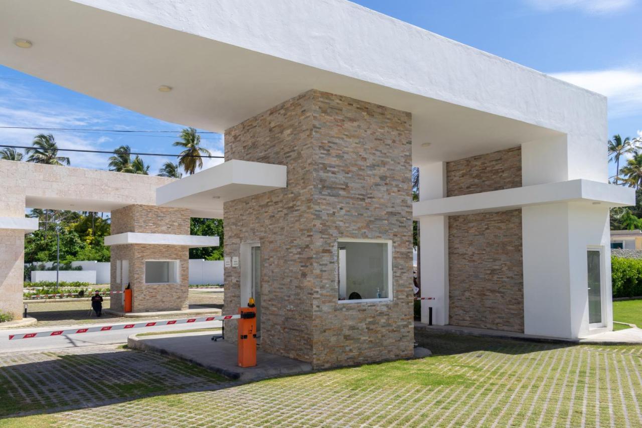 Family Getaway Apartment - Right On The Beach Punta Cana Kültér fotó